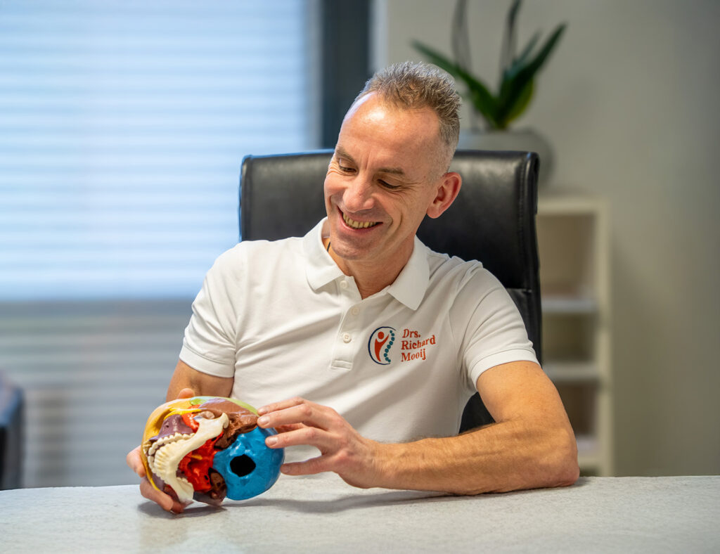 Drs. Richard Mooij, Facharzt für Physikalische und Rehabilitative Medizin sowie Ärztlicher Osteopath und Physiotherapeut